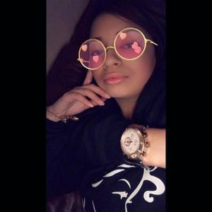 Meet your Posher, Mariee